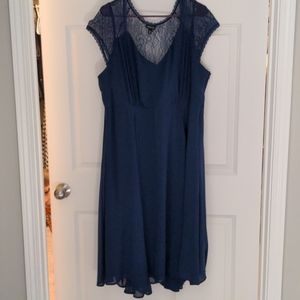 Used torrid size 20 lace sleeve midi dress